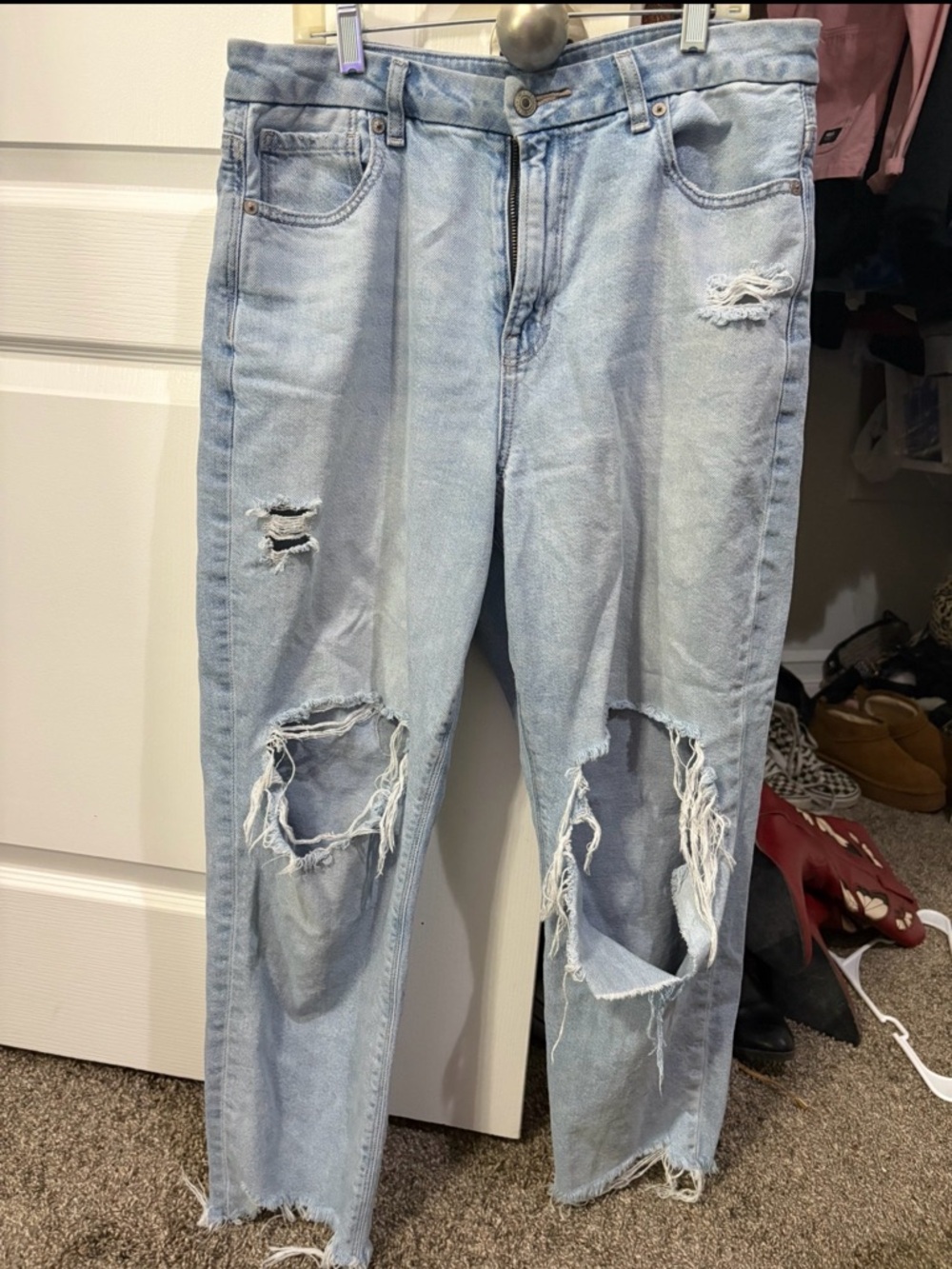 American Eagle Outfitters Light Blue Distressed Boyfriend Jeans